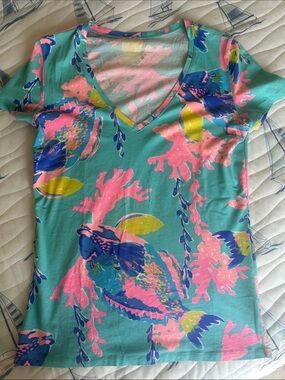 Lilly Pulitzer V-Neck Floral Coral Print Women's Top - Teal & Pink